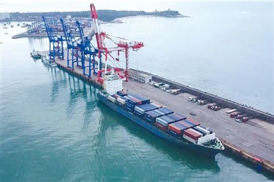 Lanmè machandiz ki soti nan Lachin nan Filipin